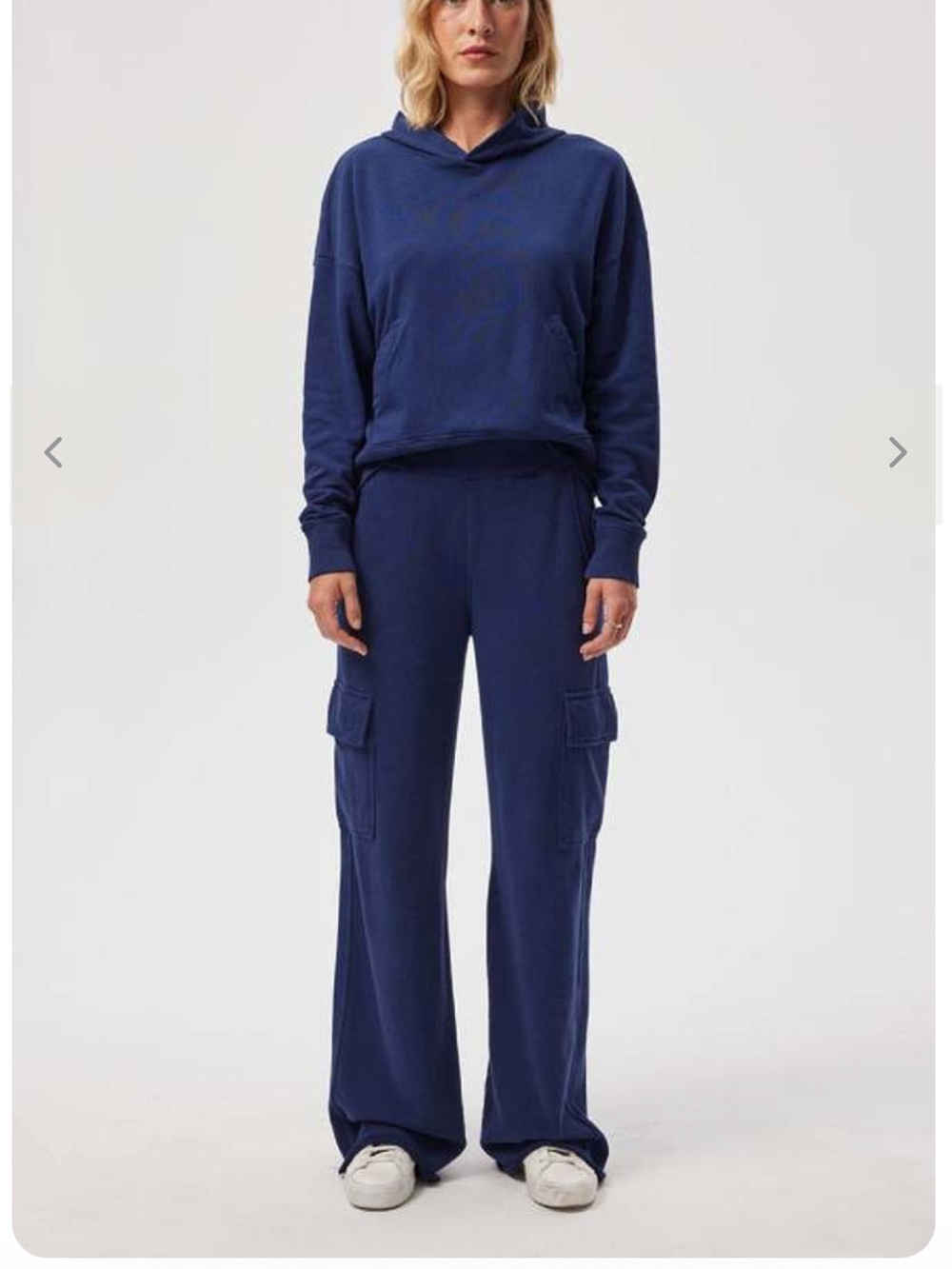 AMO French Terry Cargo Wide leg sweatpants Size Medium